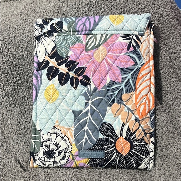Vera Bradley Quilted Floral Velcro Tablet sleeve - Picture 3 of 6